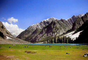 Mahodand Lake